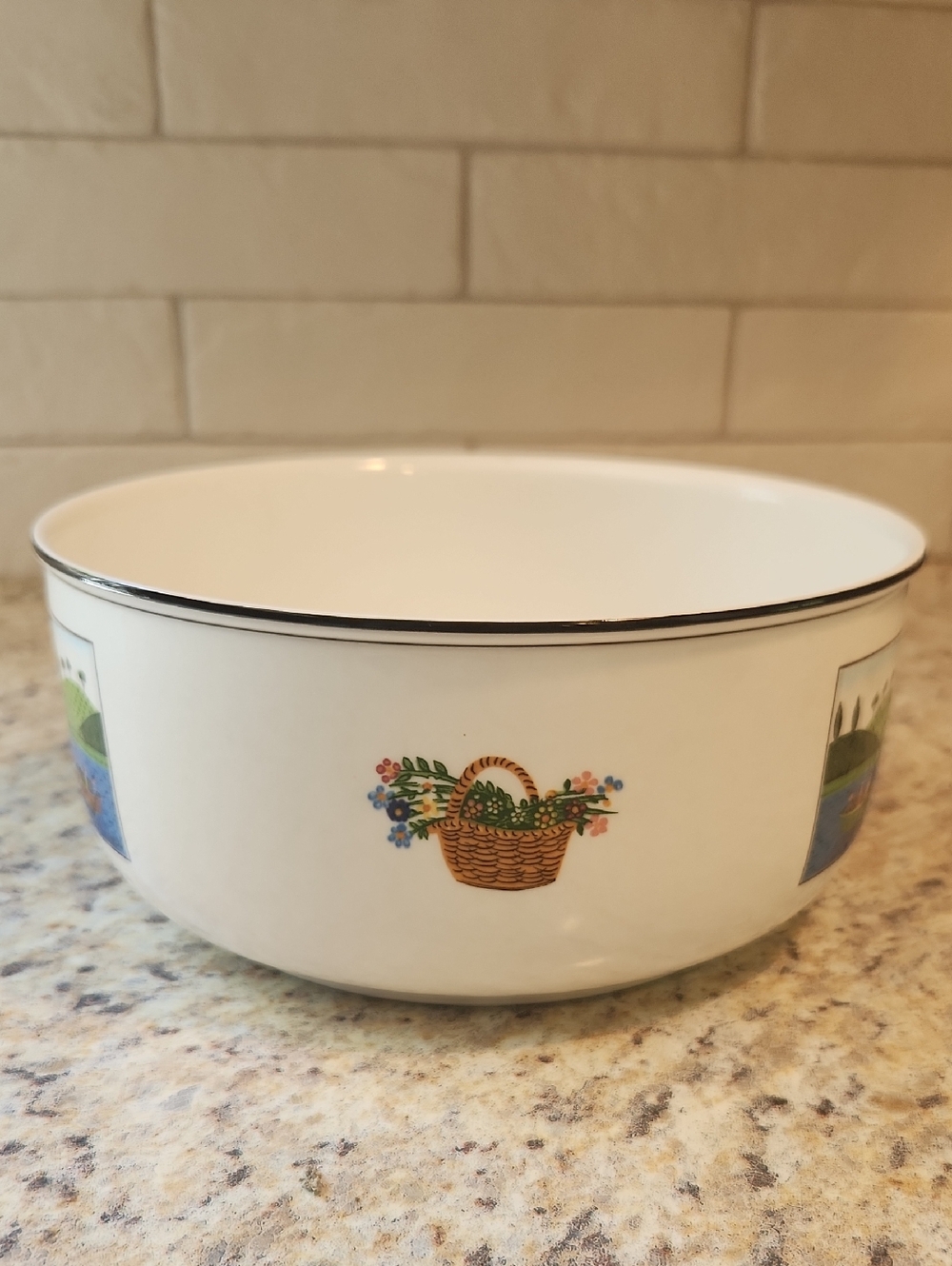 Villeroy And Boch Design Naif Serving Bowl - Picture 2 of 9